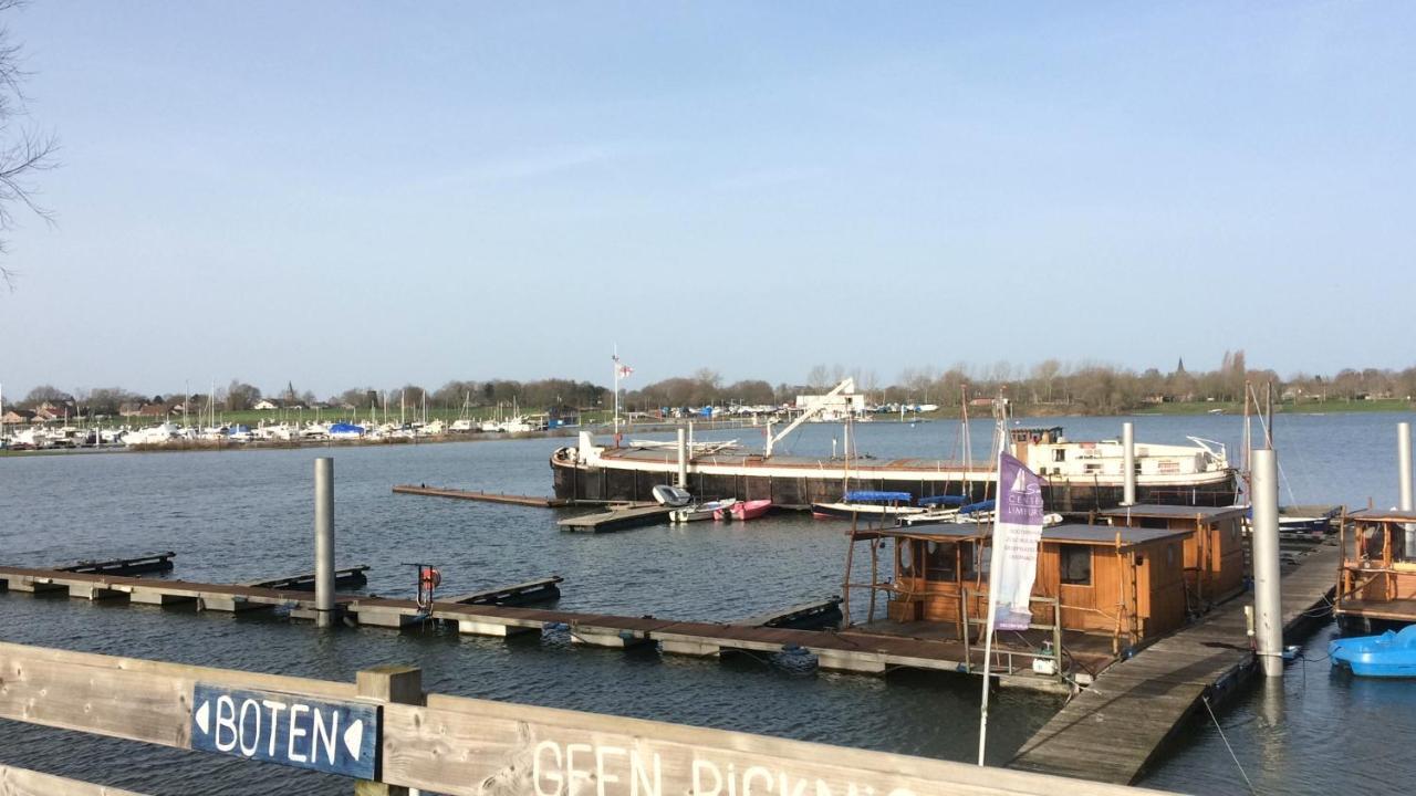 Thuiskomen, Genieten Aan Het Water Maaseik Bagian luar foto