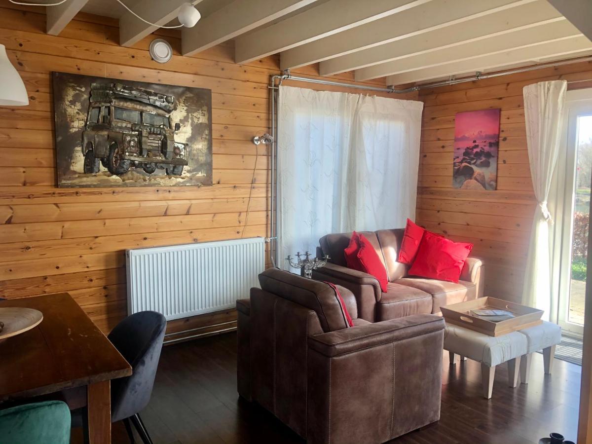 Thuiskomen, Genieten Aan Het Water Maaseik Bagian luar foto