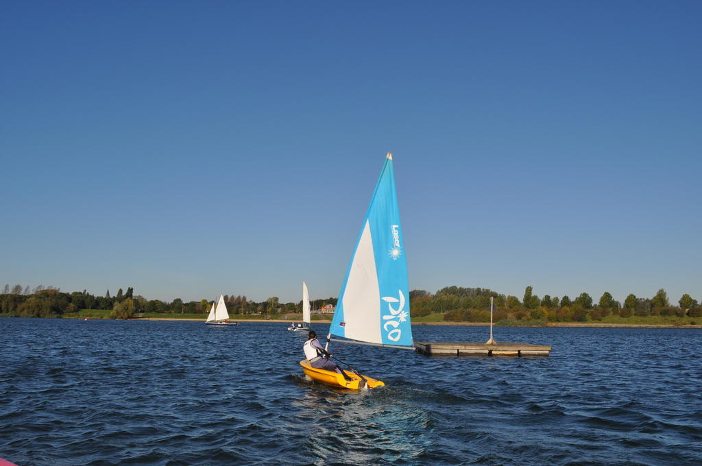 Thuiskomen, Genieten Aan Het Water Maaseik Ruang foto