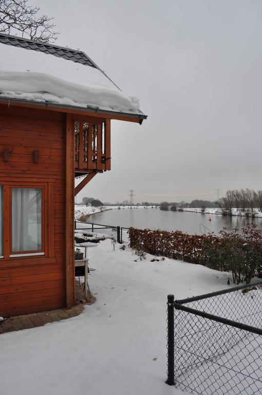 Thuiskomen, Genieten Aan Het Water Maaseik Ruang foto