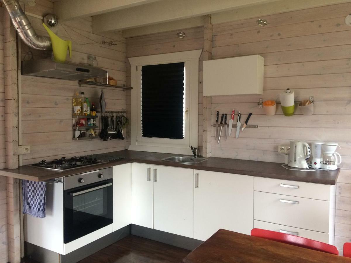 Thuiskomen, Genieten Aan Het Water Maaseik Bagian luar foto