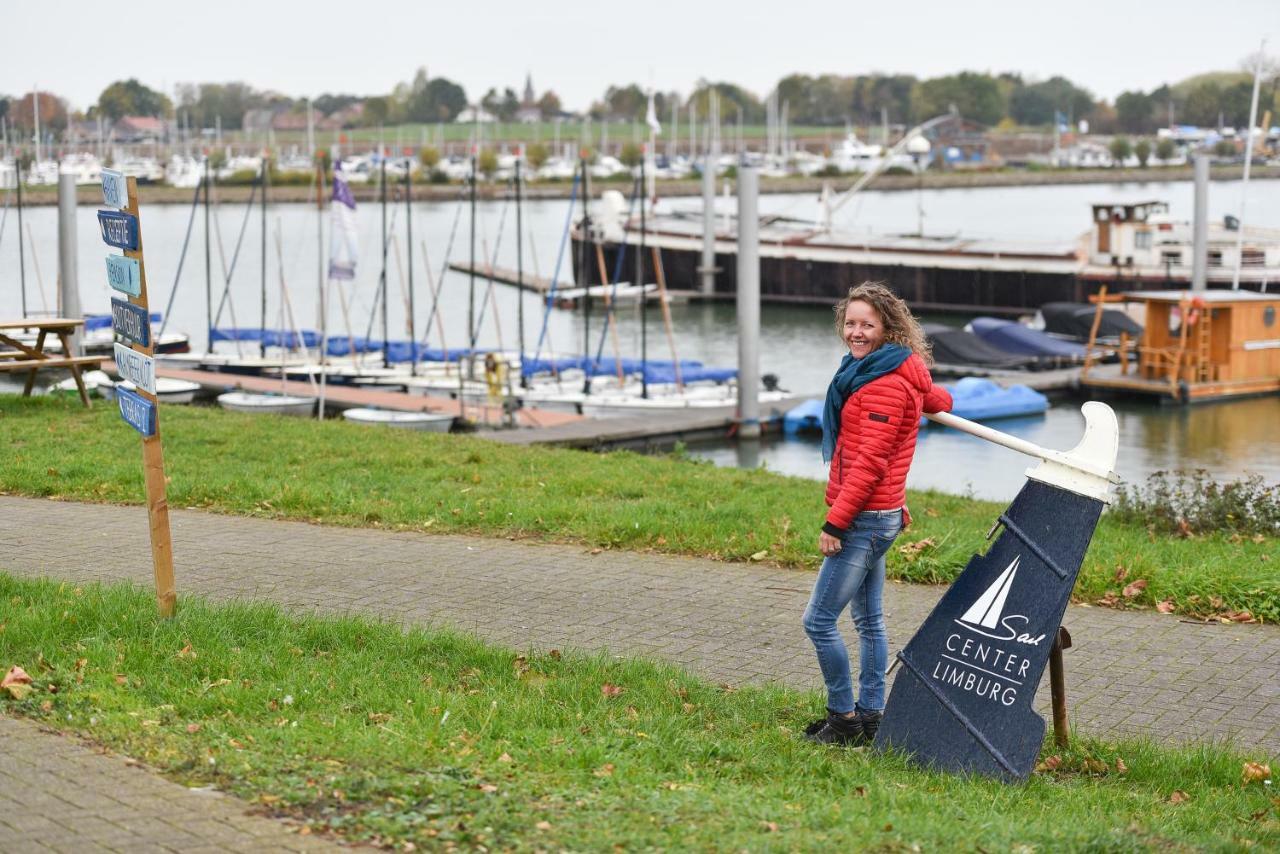 Thuiskomen, Genieten Aan Het Water Villa Maaseik Bagian luar foto